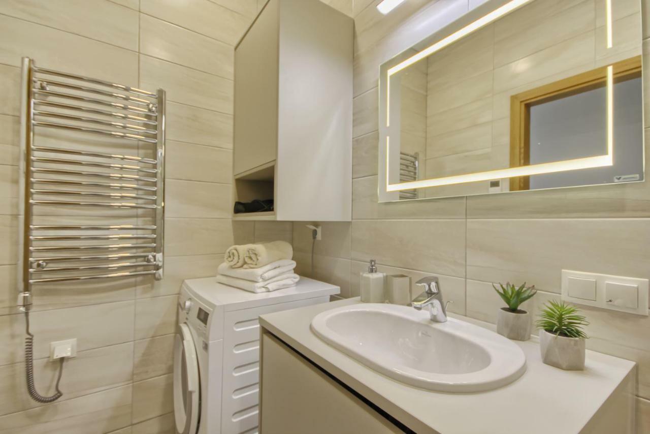 Luxury Apartments ドルスキニンカイ エクステリア 写真