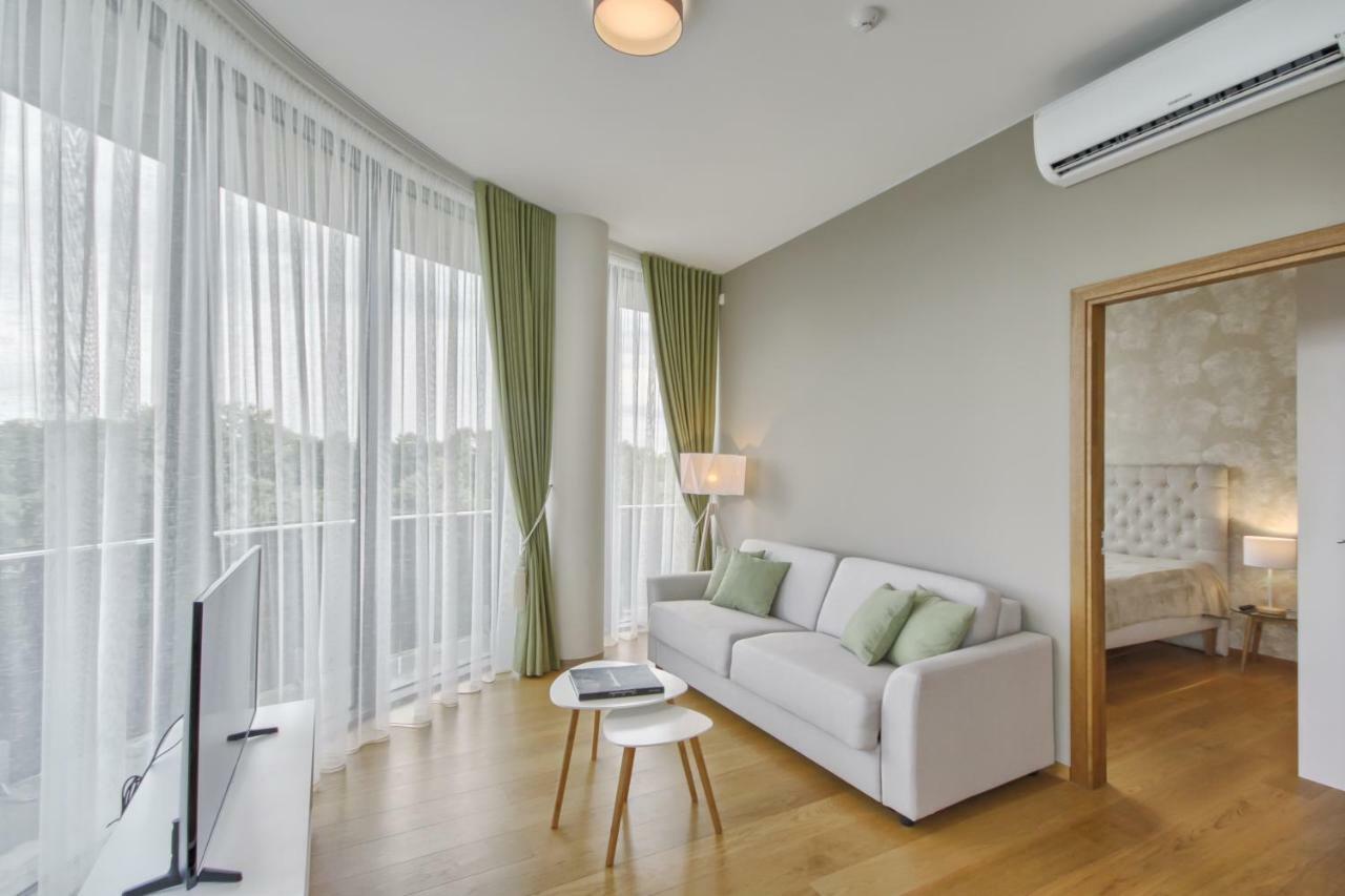 Luxury Apartments ドルスキニンカイ エクステリア 写真